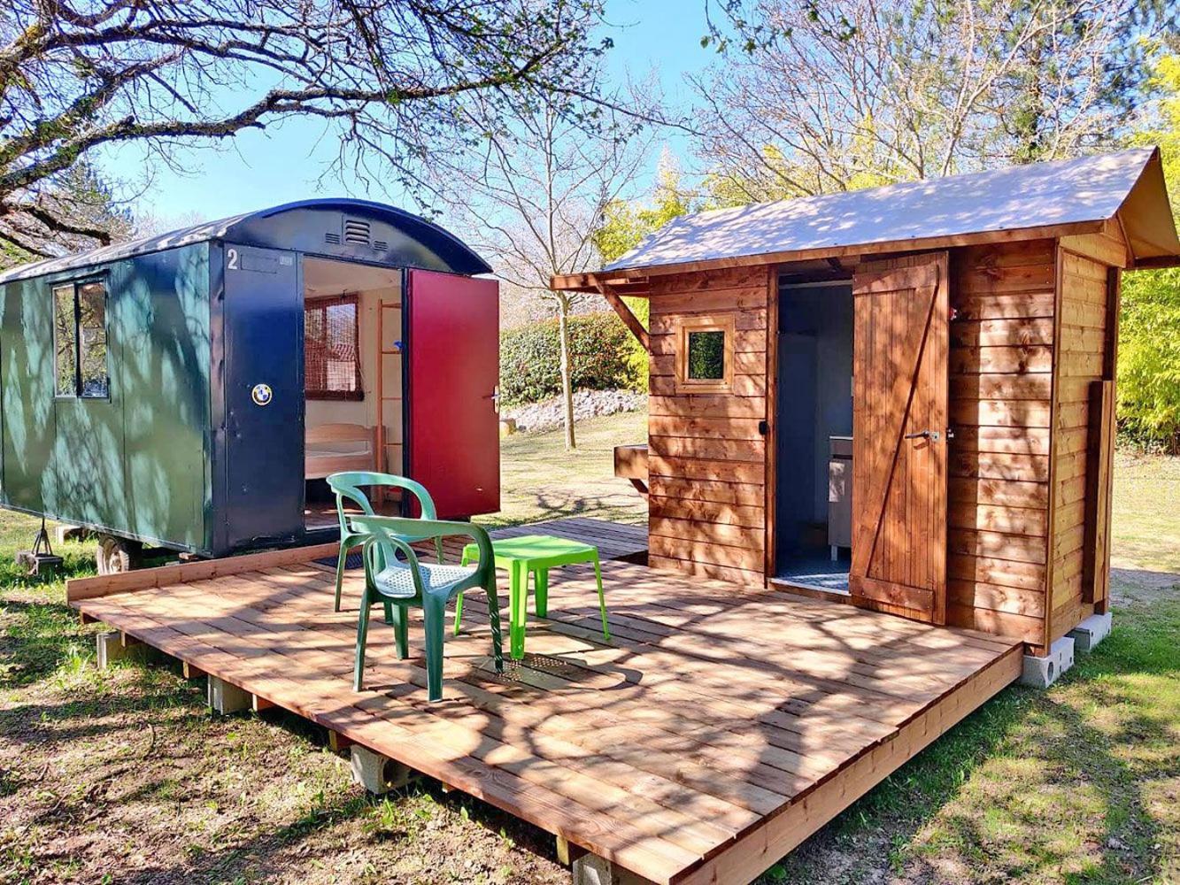 Camping La Vaugelette - Drome Montclar-sur-Gervanne المظهر الخارجي الصورة